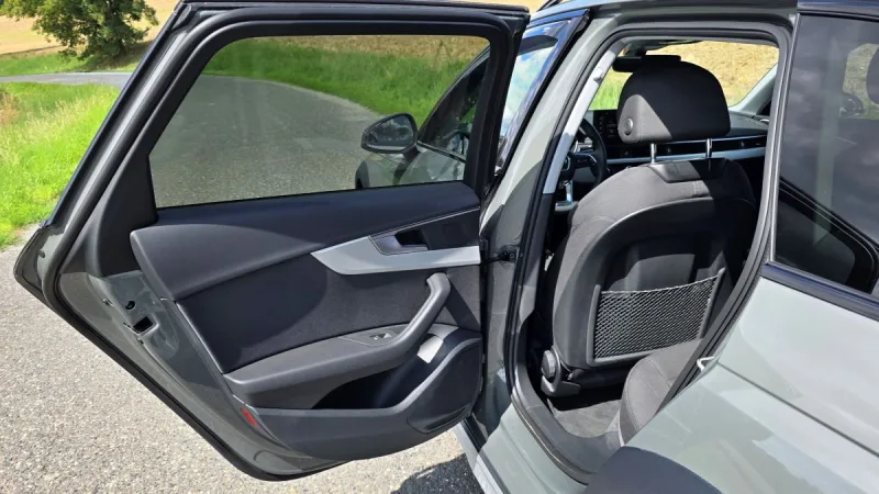 test-ojetiny-audi-a4-allroad-40-tdi-quattro-2023-24