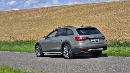 test-ojetiny-audi-a4-allroad-40-tdi-quattro-2023-3