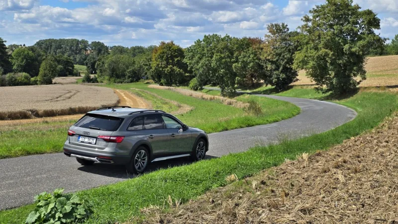 test-ojetiny-audi-a4-allroad-40-tdi-quattro-2023-6