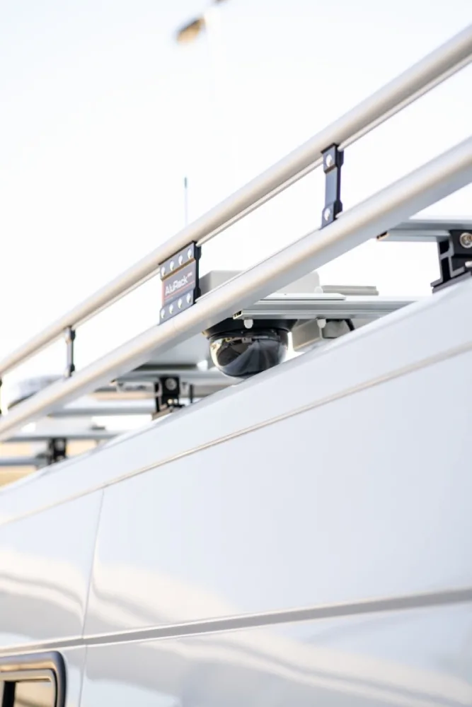 policie-civilni-iveco_daily-kamery-3