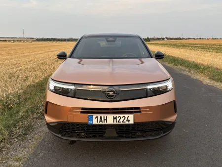 test-opel-grandland-1-2-hybrid-turbo-e-dct6-2025-2