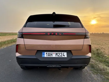 test-opel-grandland-1-2-hybrid-turbo-e-dct6-2025-7