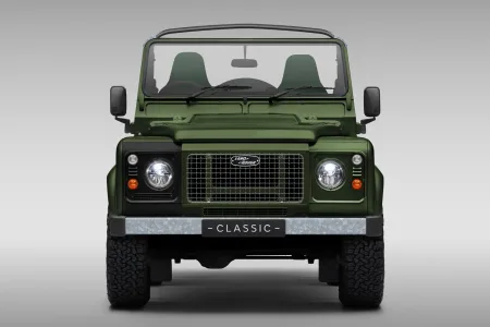 2025-land-rover-classic-defender-v8-churchill-edition-01