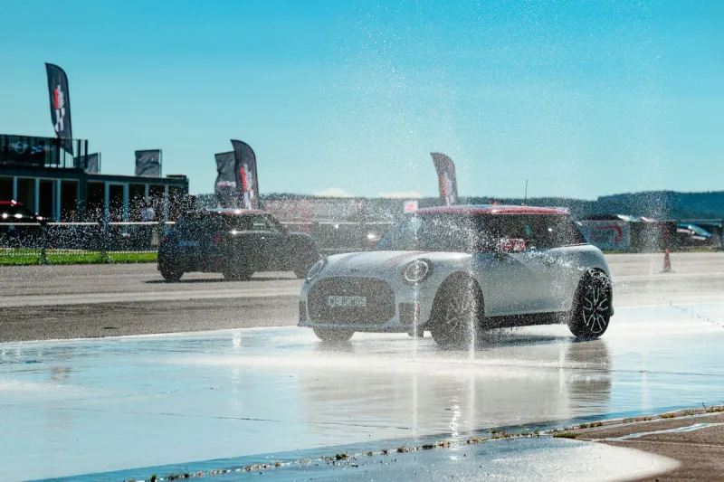 mini-jcw-days-2025-12