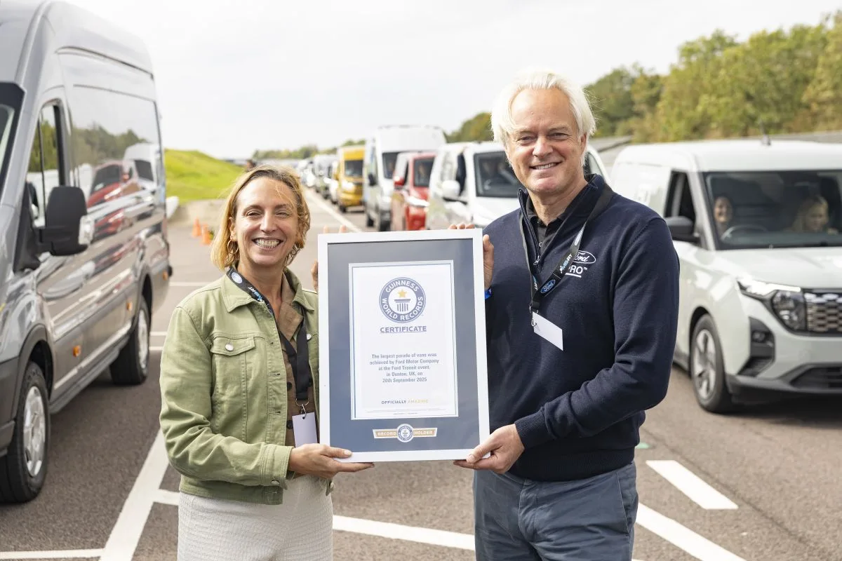 ford_transit_festival_guinness_world_record-1