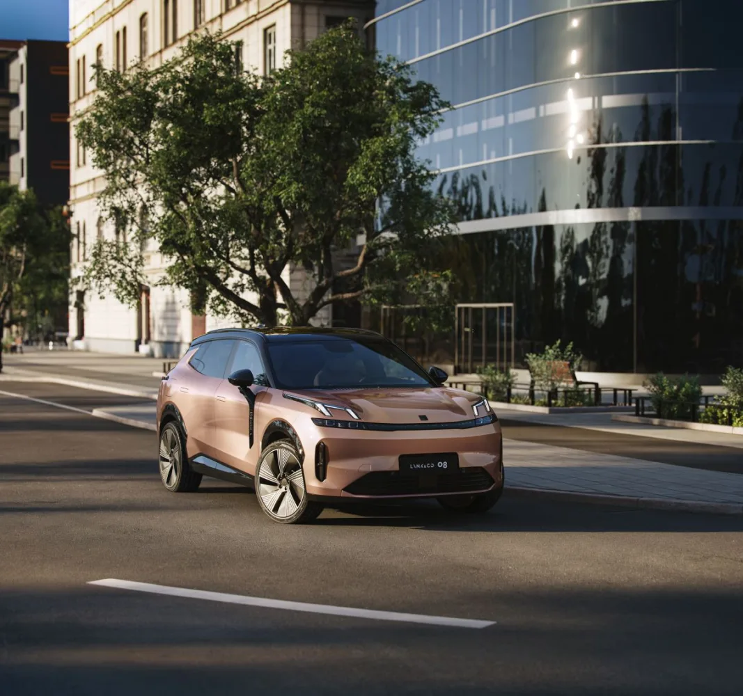 lynk-co-08