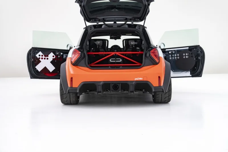 mini-john-cooper-works-the-machina-10