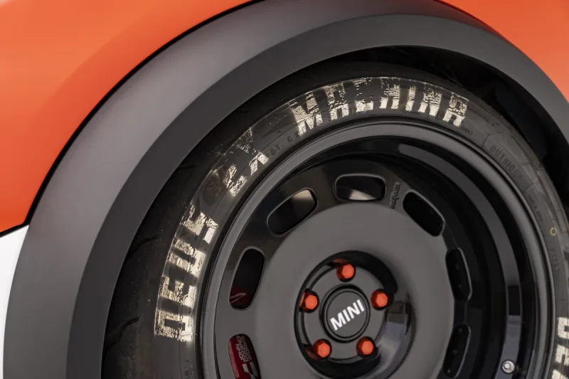 mini-john-cooper-works-the-machina-3