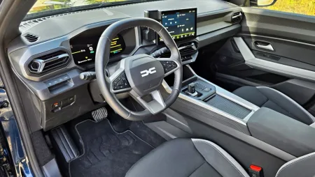 test-dacia-bigster-journey-hybrid-155-2025-14