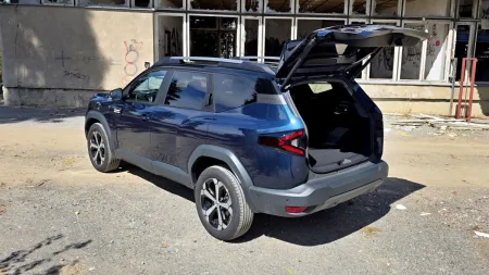 test-dacia-bigster-journey-hybrid-155-2025-28