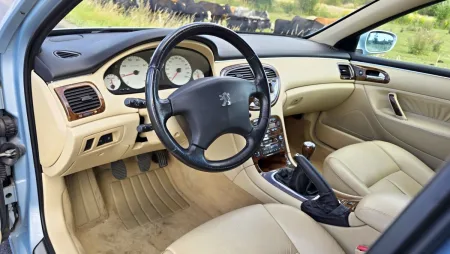 test-ojetiny-peugeot-607-22-16v-2001-12