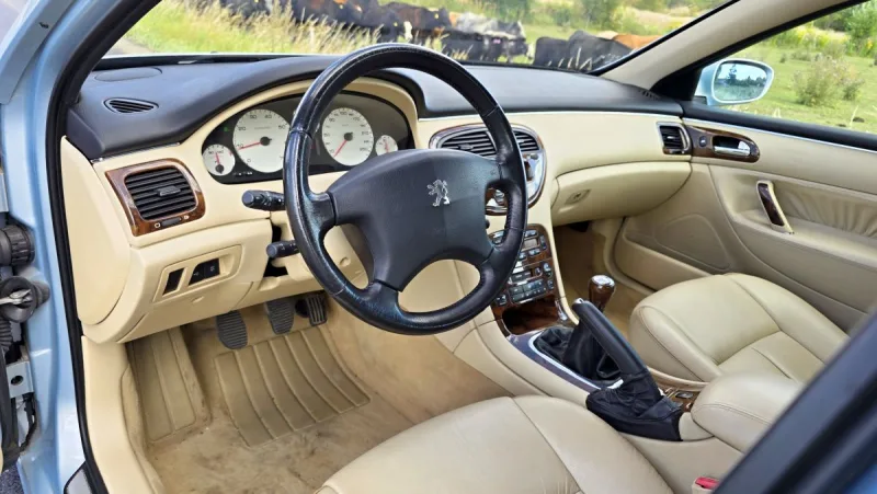 test-ojetiny-peugeot-607-22-16v-2001-12