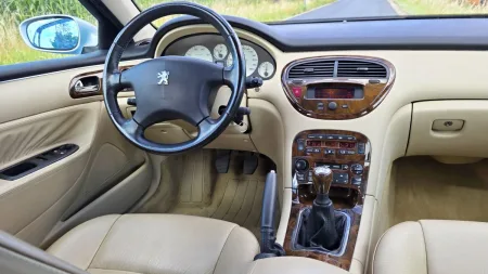 test-ojetiny-peugeot-607-22-16v-2001-15