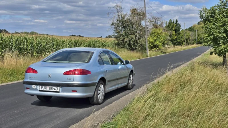 test-ojetiny-peugeot-607-22-16v-2001-6