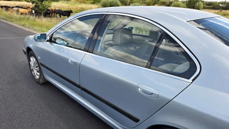 test-ojetiny-peugeot-607-22-16v-2001-8