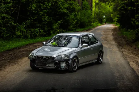 auto-mania-cz-cestovani-s-detmi-autem-aneb-na-co-nezapomenout-s-ohledem-na-bezpecnost_autonehoda