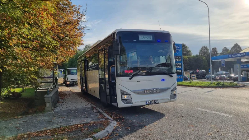 policie-autobus-4