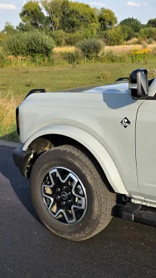 test-ford-bronco-outer-banks-2-7-ecoboost-v6-twin-turbo-2025-11