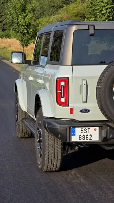 test-ford-bronco-outer-banks-2-7-ecoboost-v6-twin-turbo-2025-12