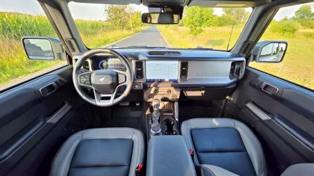 test-ford-bronco-outer-banks-2-7-ecoboost-v6-twin-turbo-2025-17