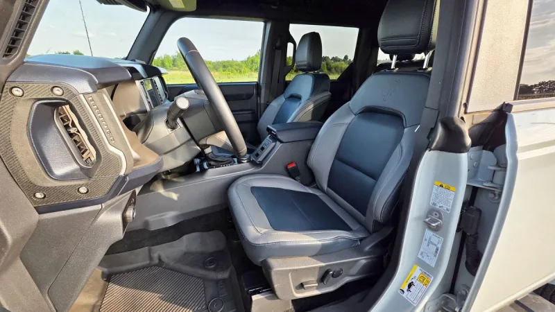 test-ford-bronco-outer-banks-2-7-ecoboost-v6-twin-turbo-2025-27
