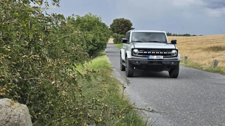 test-ford-bronco-outer-banks-2-7-ecoboost-v6-twin-turbo-2025-38