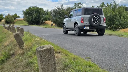 test-ford-bronco-outer-banks-2-7-ecoboost-v6-twin-turbo-2025-39