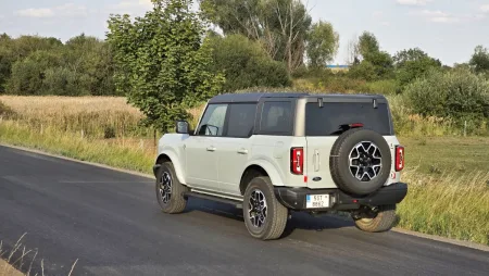 test-ford-bronco-outer-banks-2-7-ecoboost-v6-twin-turbo-2025-4