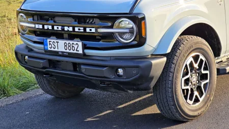 test-ford-bronco-outer-banks-2-7-ecoboost-v6-twin-turbo-2025-8