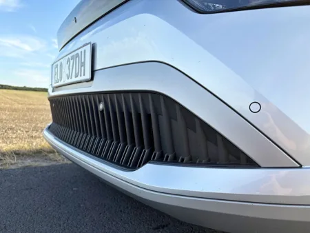 test-skoda-enyaq-85x-elektromobil-2025-10