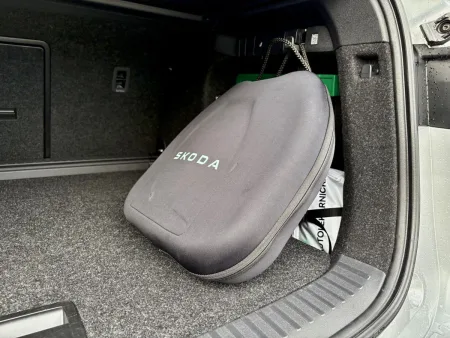 test-skoda-enyaq-85x-elektromobil-2025-25