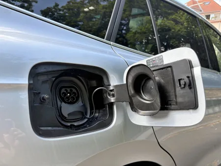 test-skoda-enyaq-85x-elektromobil-2025-26