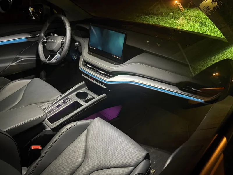 test-skoda-enyaq-85x-elektromobil-2025-29