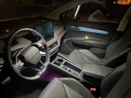 test-skoda-enyaq-85x-elektromobil-2025-30