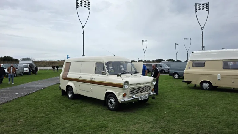 2025-transit-festival-oslava-60-let-fordu-transit-2