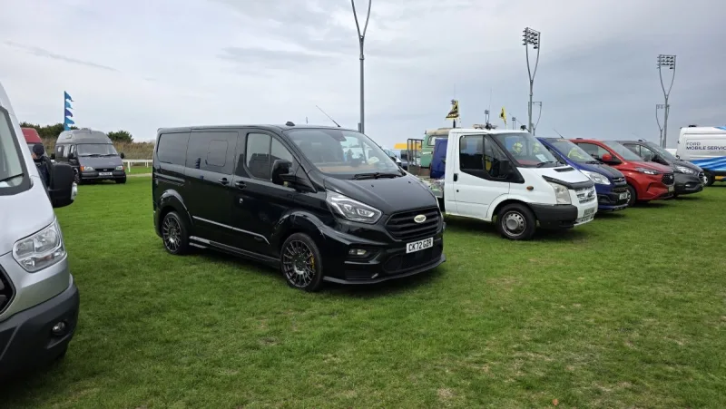 2025-transit-festival-oslava-60-let-fordu-transit-21