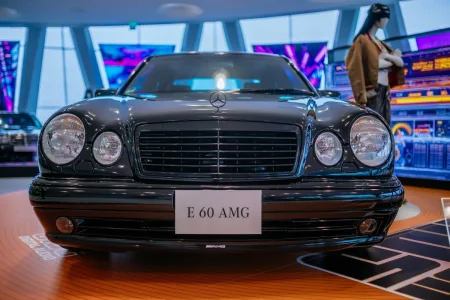 mercedes-benz-e-60-amg-rada-w210