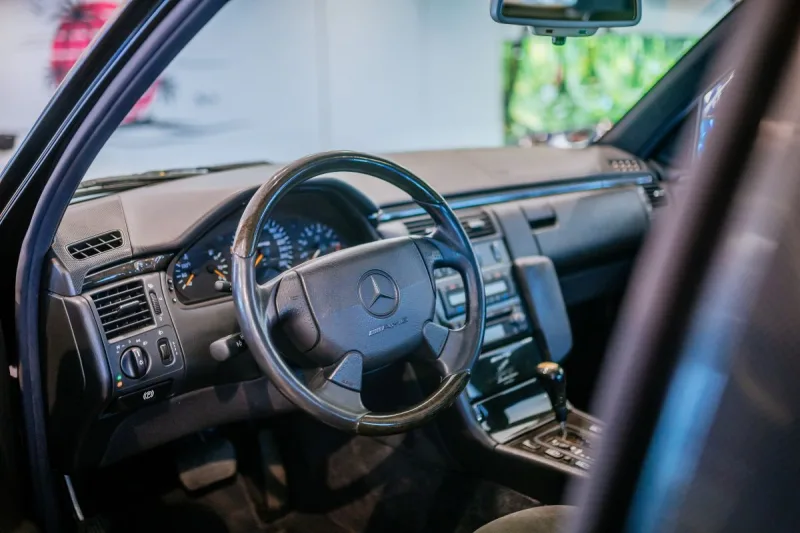 mercedes-benz-e-60-amg-rada-w210-7