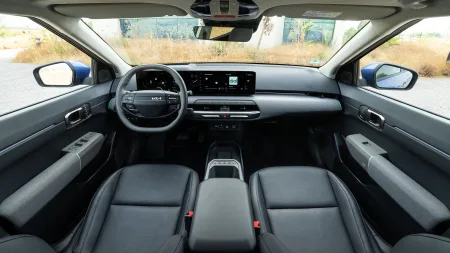 2025-kia_ev4-1