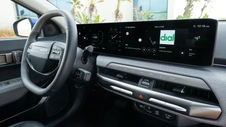 2025-kia_ev4-2