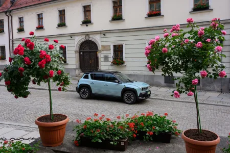 2025-renault-4-e-tech-elektricky