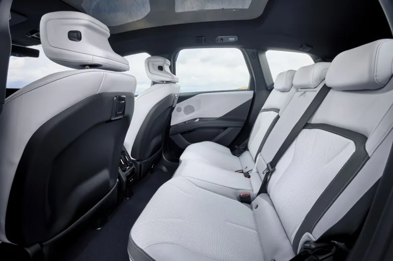 2026-bmw-ix3-13