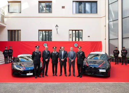 maserati_mcpura-a-alfa_romeo_giulia_quadrifoglio-carabinieri-1