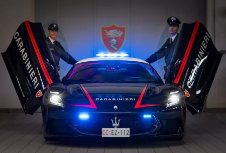 maserati_mcpura-a-alfa_romeo_giulia_quadrifoglio-carabinieri-3