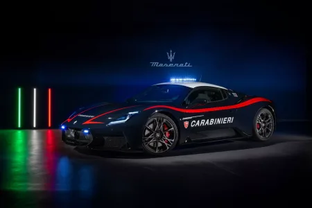 maserati_mcpura-a-alfa_romeo_giulia_quadrifoglio-carabinieri-4