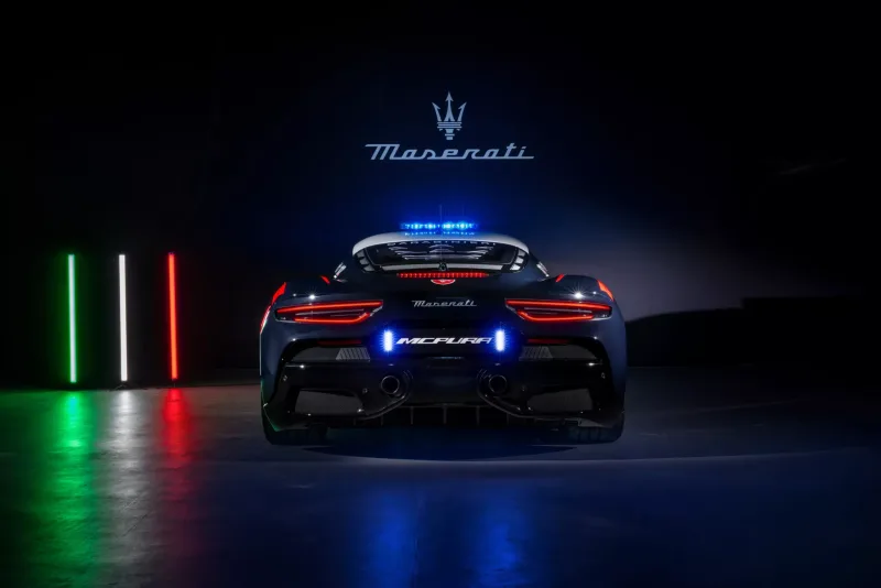maserati_mcpura-a-alfa_romeo_giulia_quadrifoglio-carabinieri-6