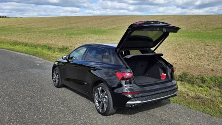 test-audi-a3-sportback-40-tfsi-e-plug-in-hybrid-2025-21