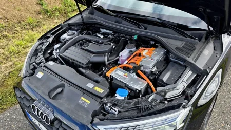 test-audi-a3-sportback-40-tfsi-e-plug-in-hybrid-2025-24