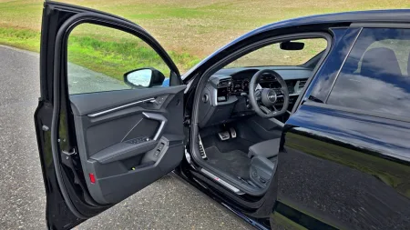 test-audi-a3-sportback-40-tfsi-e-plug-in-hybrid-2025-9