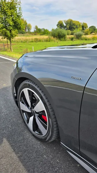 test-audi-a5-e-hybrid-plug-in-hybrid-2025-11